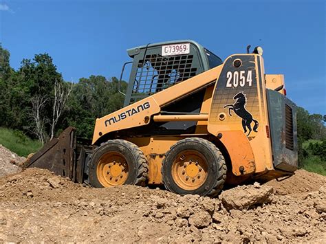 mustang 2054 skid steer reviews|mustang 2054 engine oil capacity.